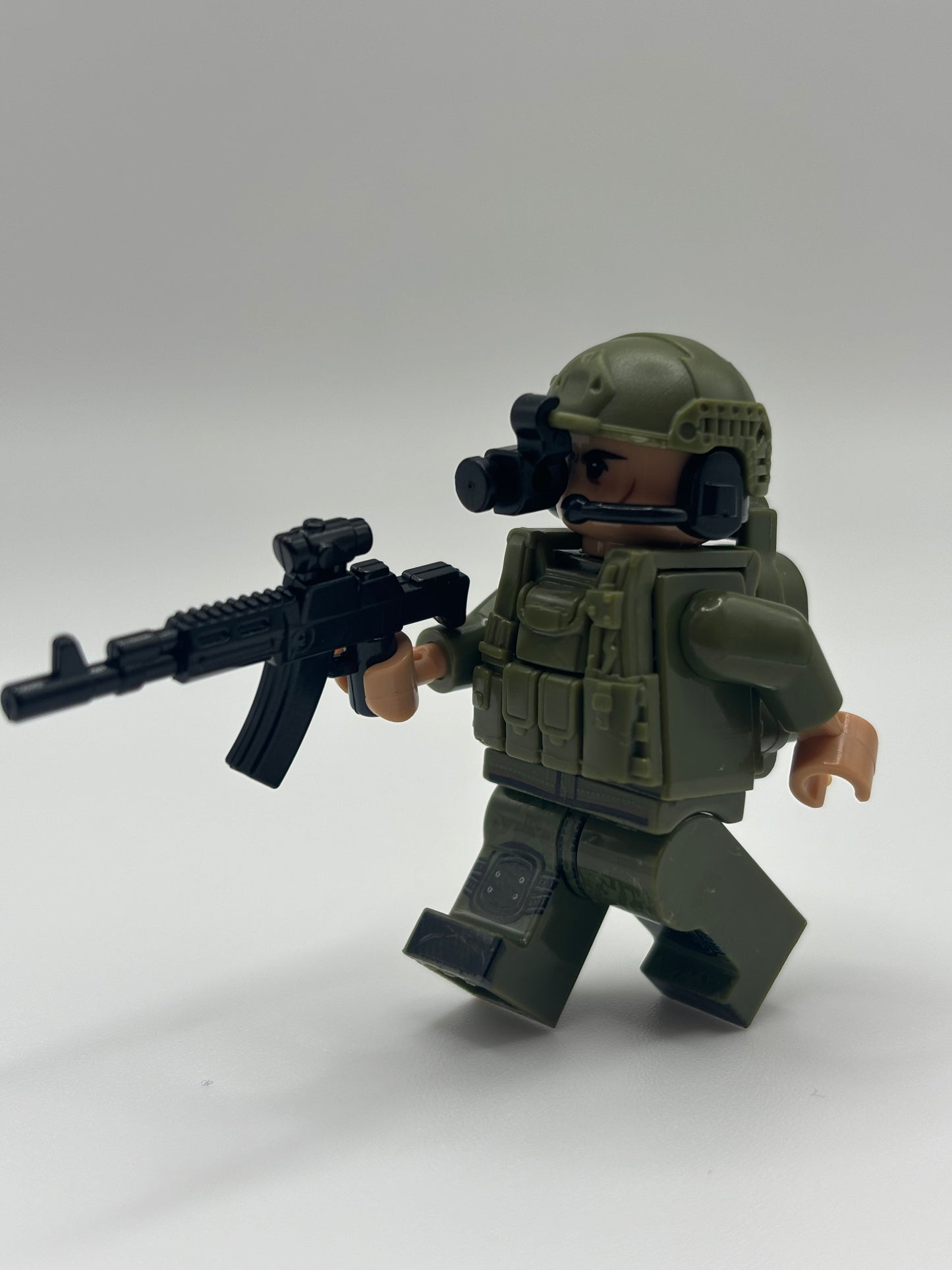 Elite Green Army Soldiers Set